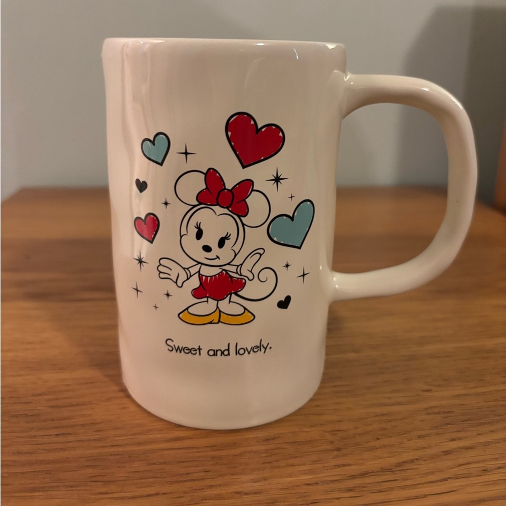 Disney Parks Minnie Mouse Sweet and Lovely Ceramic Mug 10oz NWT
